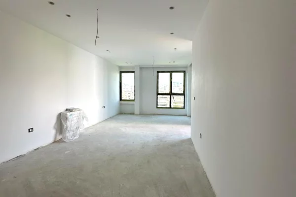 Shtepi ne shitje Apartament ne Tirane, 2+1, Mobilimi Bosh, pa mobiluar, Pagesa 385,000  Euro.