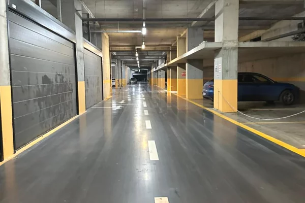 Shtepi ne shitje Apartament ne Tirane, 2+1, Mobilimi Bosh, pa mobiluar, Pagesa 385,000  Euro.