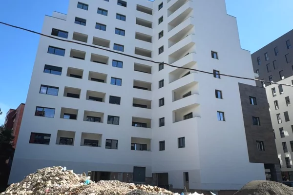 Shtepi ne shitje Apartament ne Tirane, 2+1, Mobilimi Bosh, pa mobiluar, Pagesa 263,000  Euro.