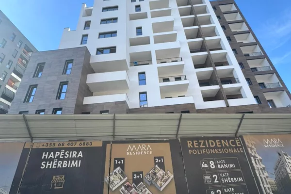Shtepi ne shitje Apartament ne Tirane, 2+1, Mobilimi Bosh, pa mobiluar, Pagesa 263,000  Euro.