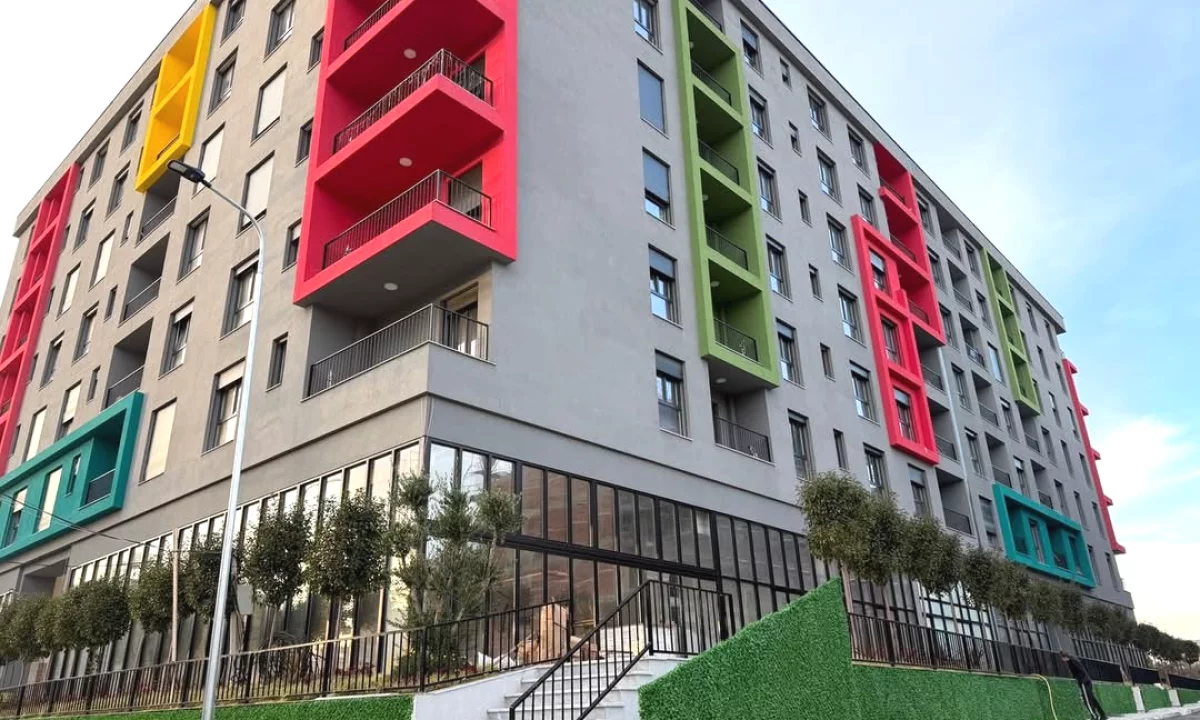 Shtepi ne shitje Apartament ne Tirane, 1+1, Mobilimi Bosh, pa mobiluar, Pagesa 99,000  Euro.