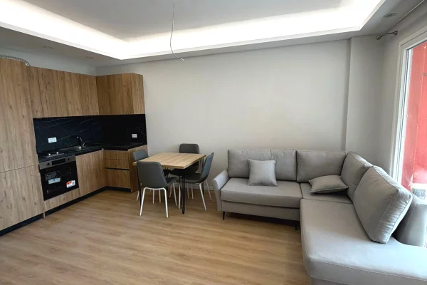 Apartament me qera 2+1 Astir
