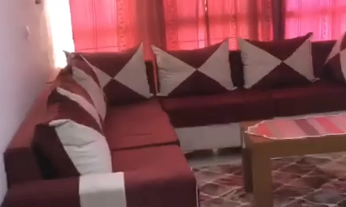 Shtepi me qera Apartament ne Tirane, 1+1, Mobilimi E mobiluar, Pagesa 400  Euro.