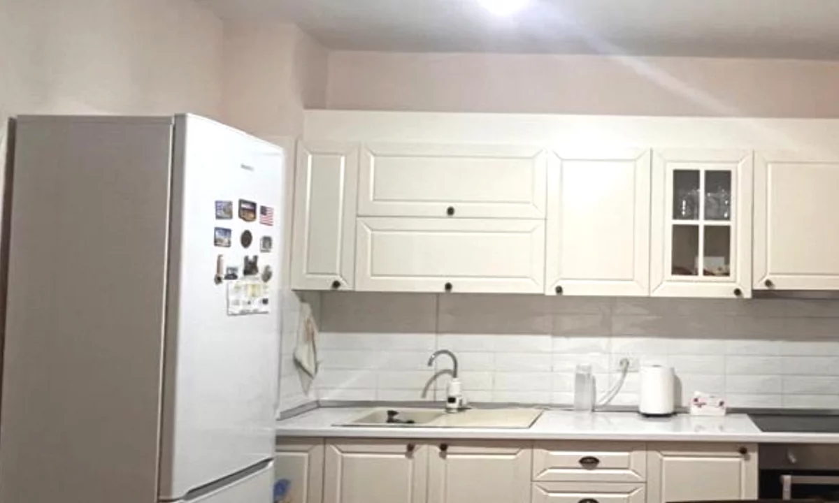 Shtepi me qera Apartament ne Tirane, 1+1, Mobilimi E mobiluar, Pagesa 400  Euro.