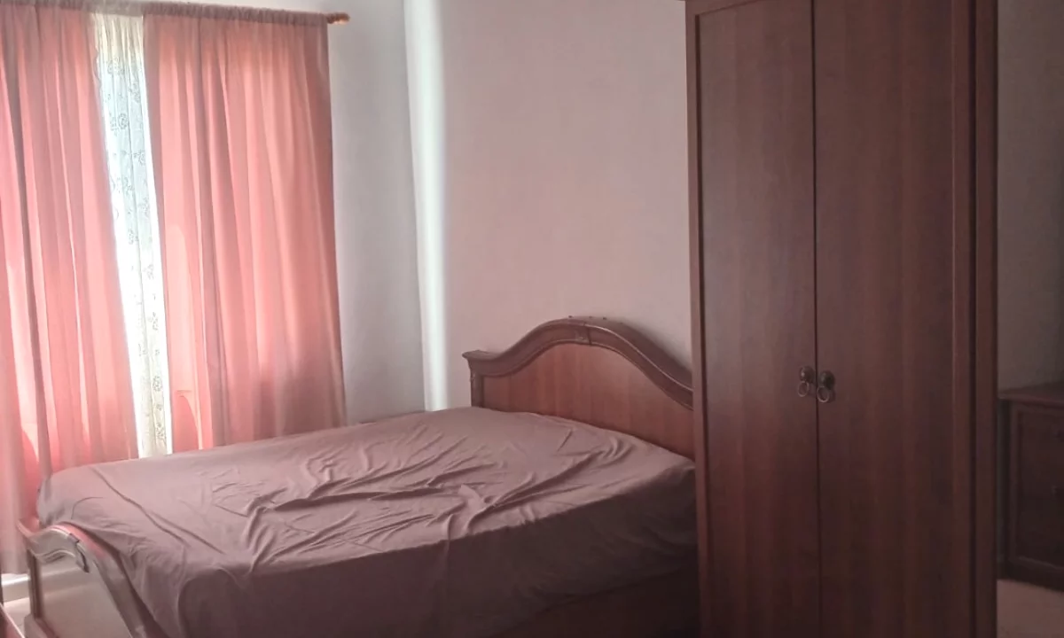Shtepi me qera Apartament ne Tirane, 1+1, Mobilimi E mobiluar, Pagesa 37,000  Leke.