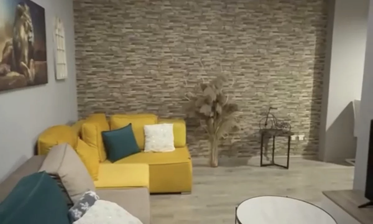 Shtepi me qera Apartament ne Tirane, 2+1, Mobilimi E mobiluar, Pagesa 400  Euro.