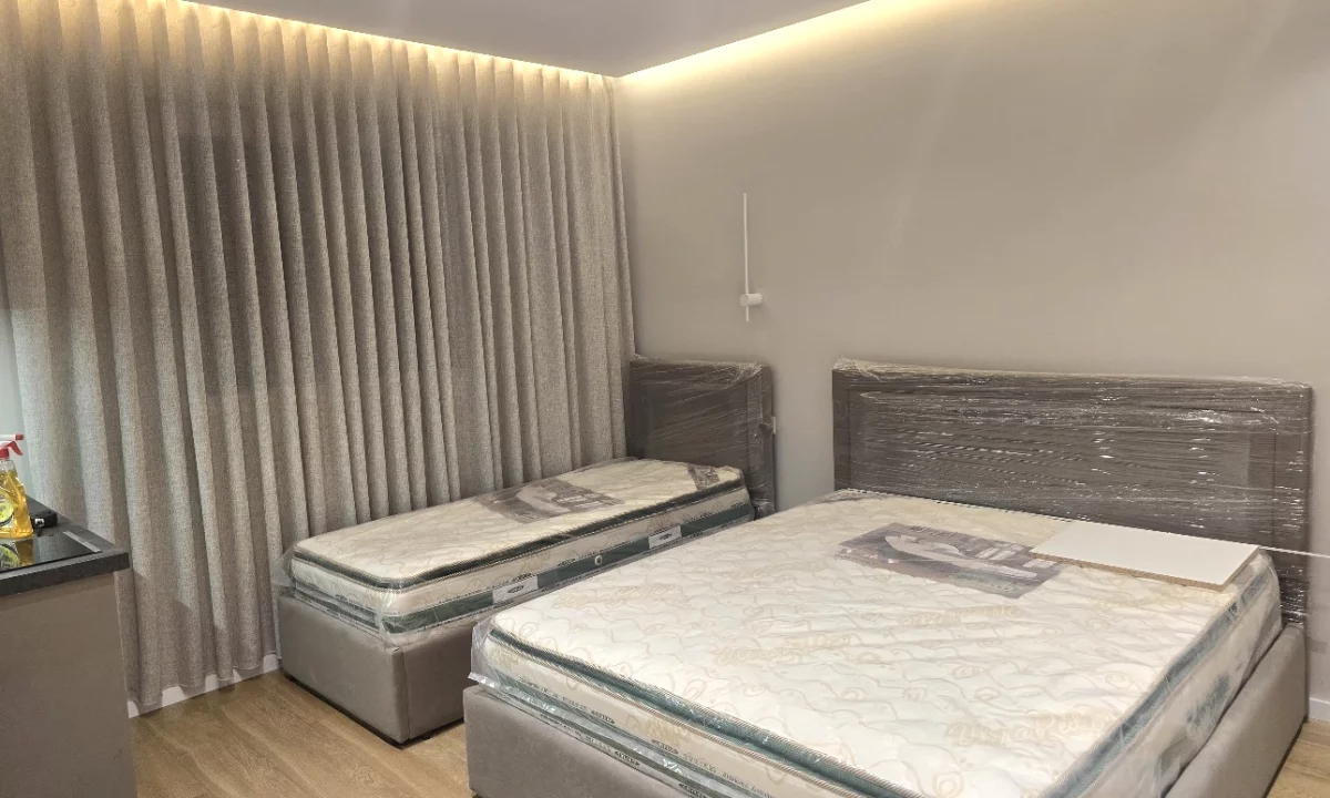 Shtepi me qera Apartament ne Tirane, Garsoniere, Mobilimi E mobiluar, Pagesa 40,000  Leke.