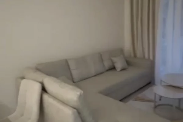Apartament me qera 1+1 Shkoze 