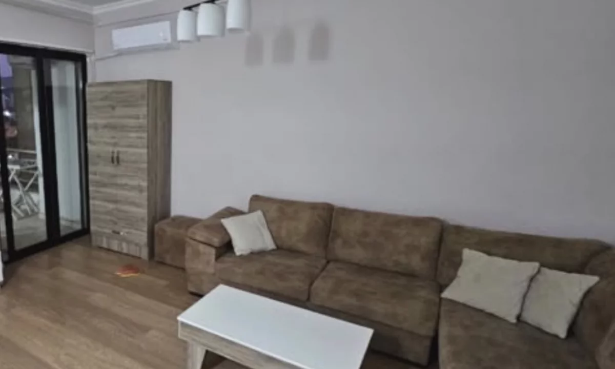 Shtepi me qera Apartament ne Tirane, 1+1, Mobilimi E mobiluar, Pagesa 50,009  Leke.