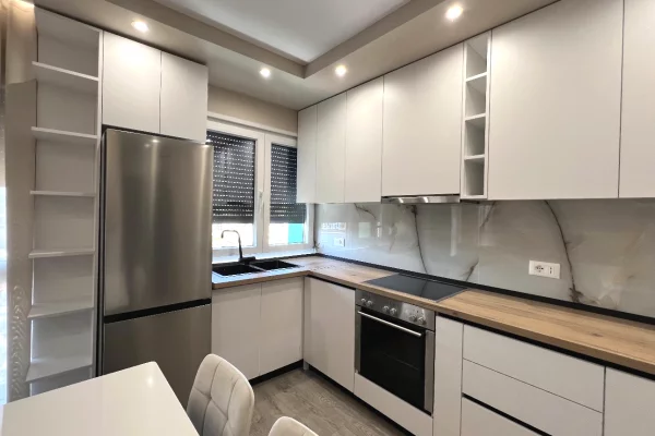 Super apartament me qera Rr.Jordan Misja 