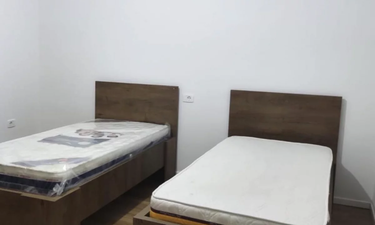 Shtepi me qera Apartament ne Tirane, 1+1, Mobilimi E mobiluar, Pagesa 38,000  Leke.