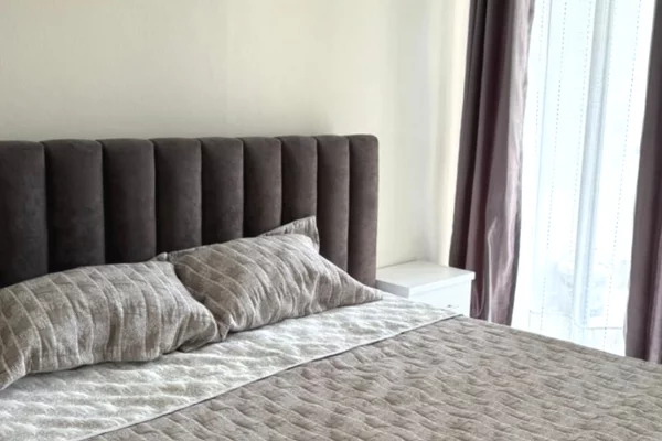 Apartament me qera Astir 