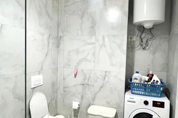 Shtepi me qera Apartament ne Tirane, 1+1, Mobilimi E mobiluar, Pagesa 45,000  Leke.