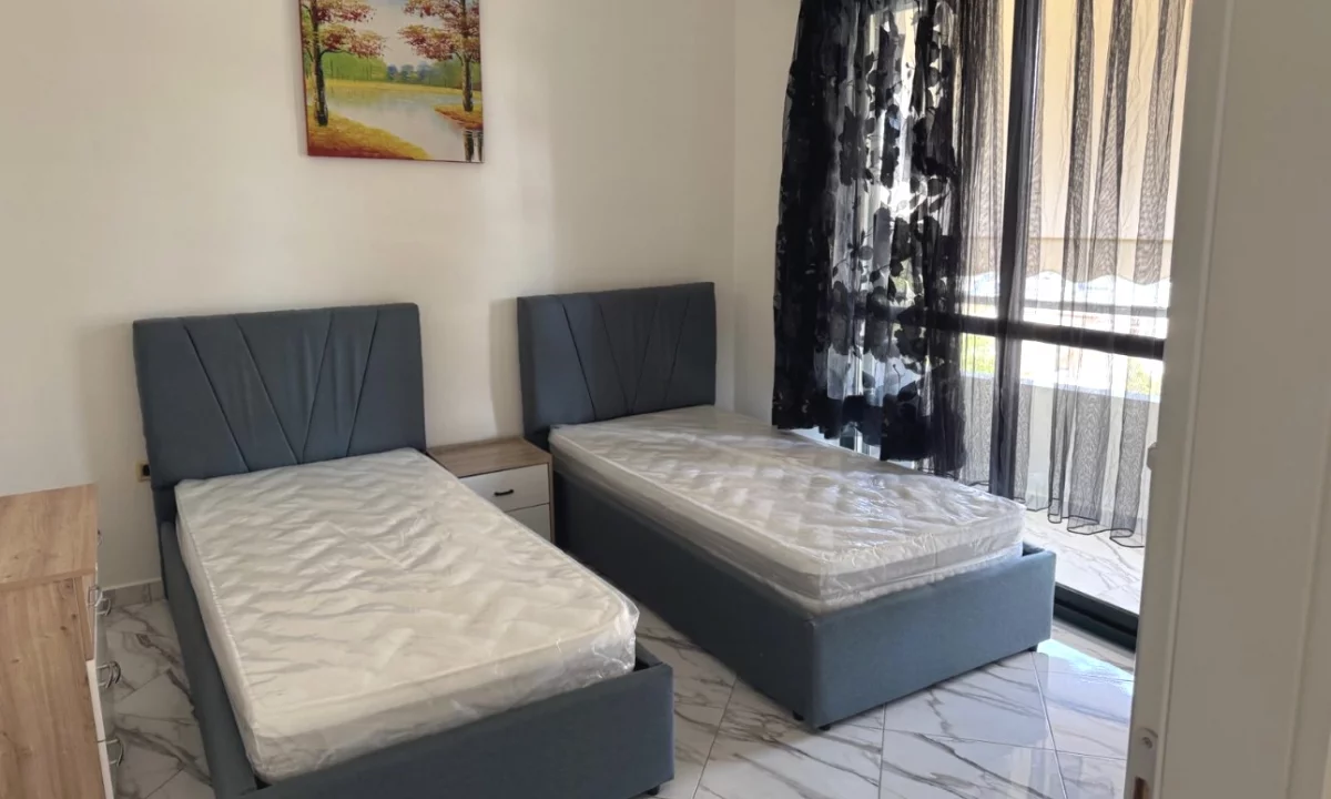 Shtepi me qera Apartament ne Tirane, 2+1, Mobilimi E mobiluar, Pagesa 45,000  Leke.