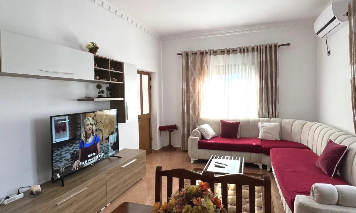 Shtepi me qera Apartament ne Tirane, 2+1, Mobilimi E mobiluar, Pagesa 50,000  Leke.