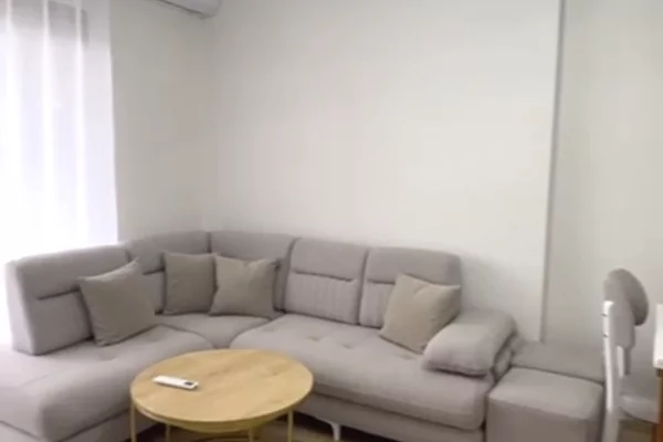 Apartament me qera 1+1 Bulevardi i Ri 