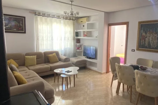 Apartament me qera 2+1 Yzberisht 