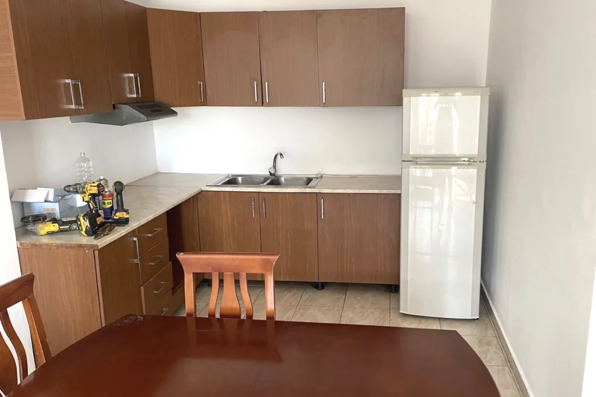 Shtepi me qera Apartament ne Tirane, 2+1, Mobilimi E mobiluar, Pagesa 40,000  Leke.