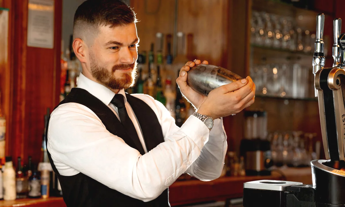 Job Offers in Saranda, Profession Banakier/e , With experience, Payment 170,000  Leke.