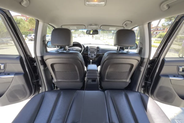 Makina ne shitje ne Tirane, Hyundai, 2010 Diesel,Kambio Automatik Pagesa 6,700  Euro.