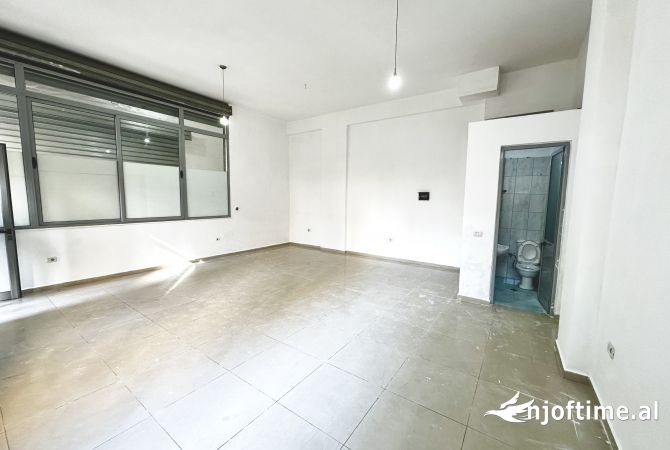 Business Property in Sale 1+1 in Tirana - 90,000 Euro