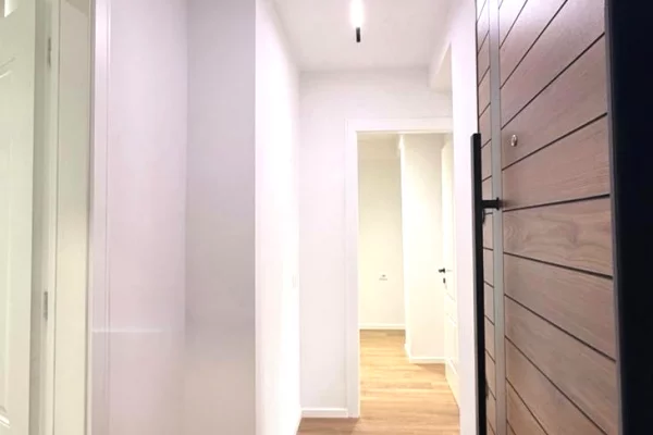 Shtepi me qera Apartament ne Tirane, 1+1, Mobilimi Bosh, pa mobiluar, Pagesa 57,000  Leke.