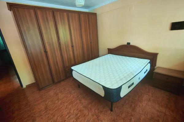 Shtepi private me qera