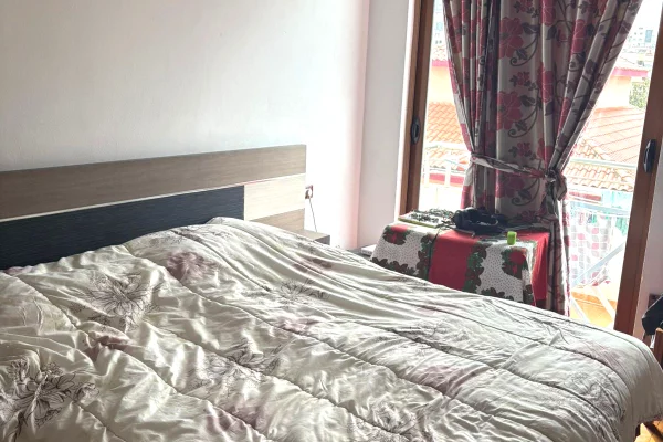 Shtepi me qera Shtepi Private ne Tirane, 2+1, Mobilimi E mobiluar, Pagesa 45,000  Leke.