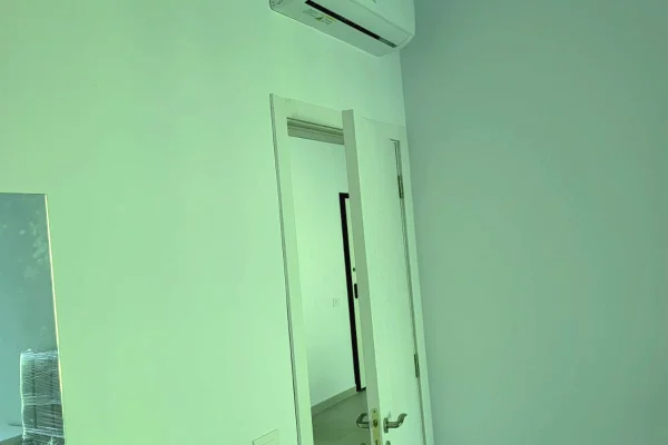 Shtepi me qera Apartament ne Tirane, 1+1, Mobilimi Pjeserisht e mobiluar, Pagesa 500  Euro.