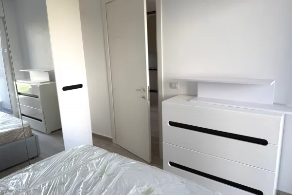 Shtepi me qera Apartament ne Tirane, 1+1, Mobilimi E mobiluar, Pagesa 600  Euro.