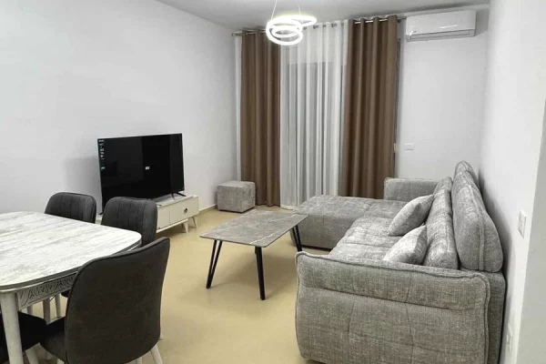 Jepet me qera apartament 2+1+2 