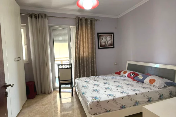 Shtepi me qera Apartament ne Tirane, 2+1, Mobilimi E mobiluar, Pagesa 70,000  Leke.