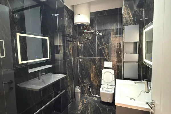 Shtepi me qera 2+1 ne Tirane - 62,000 Leke