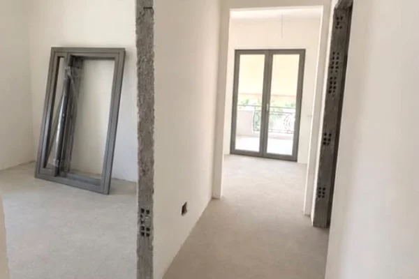 🏢 Jepet me Qera Ambient Premium te Kompleksi Delijorgji – 250m2