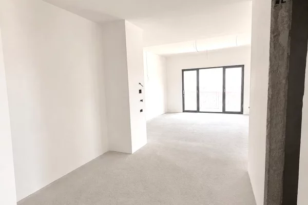 🏢 Jepet me Qera Ambient Premium te Kompleksi Delijorgji – 250m2