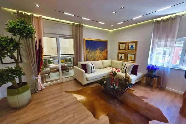 Shtepi ne shitje Apartament ne Tirane, 2+1, Mobilimi E mobiluar, Pagesa 259,000  Euro.