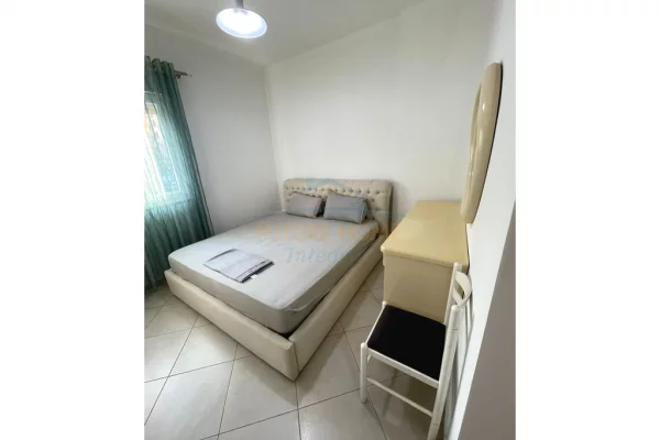 Shtepi me qera Apartament ne Tirane, 2+1, Mobilimi E mobiluar, Pagesa 750  Euro.