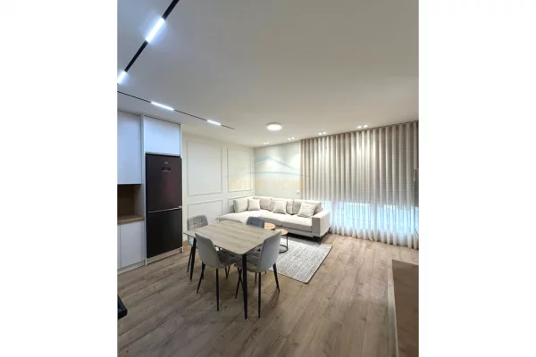 Shtepi me qera Apartament ne Tirane, 1+1, Mobilimi E mobiluar, Pagesa 600  Euro.