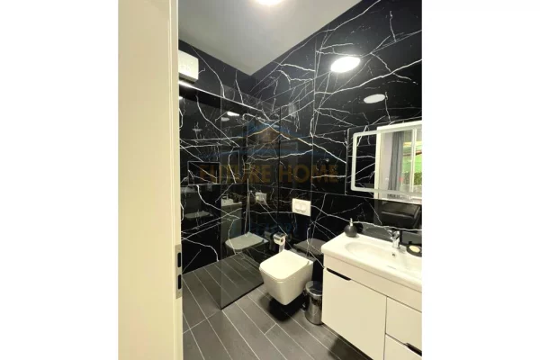 Shtepi me qera Apartament ne Tirane, 2+1, Mobilimi E mobiluar, Pagesa 650  Euro.