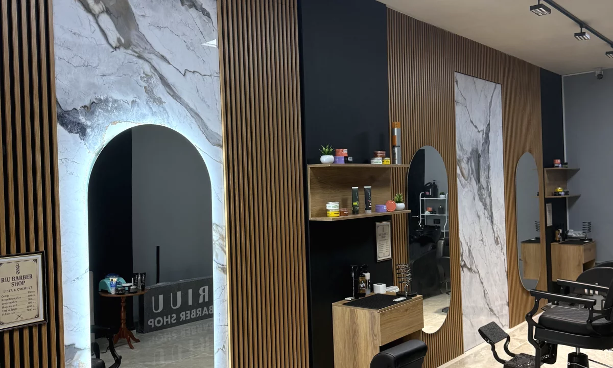 🔥 Shitet Biznesi Berber Shop ne Super Lokacion – Rruga Ndre Mjeda, Tirane ✂️🏢