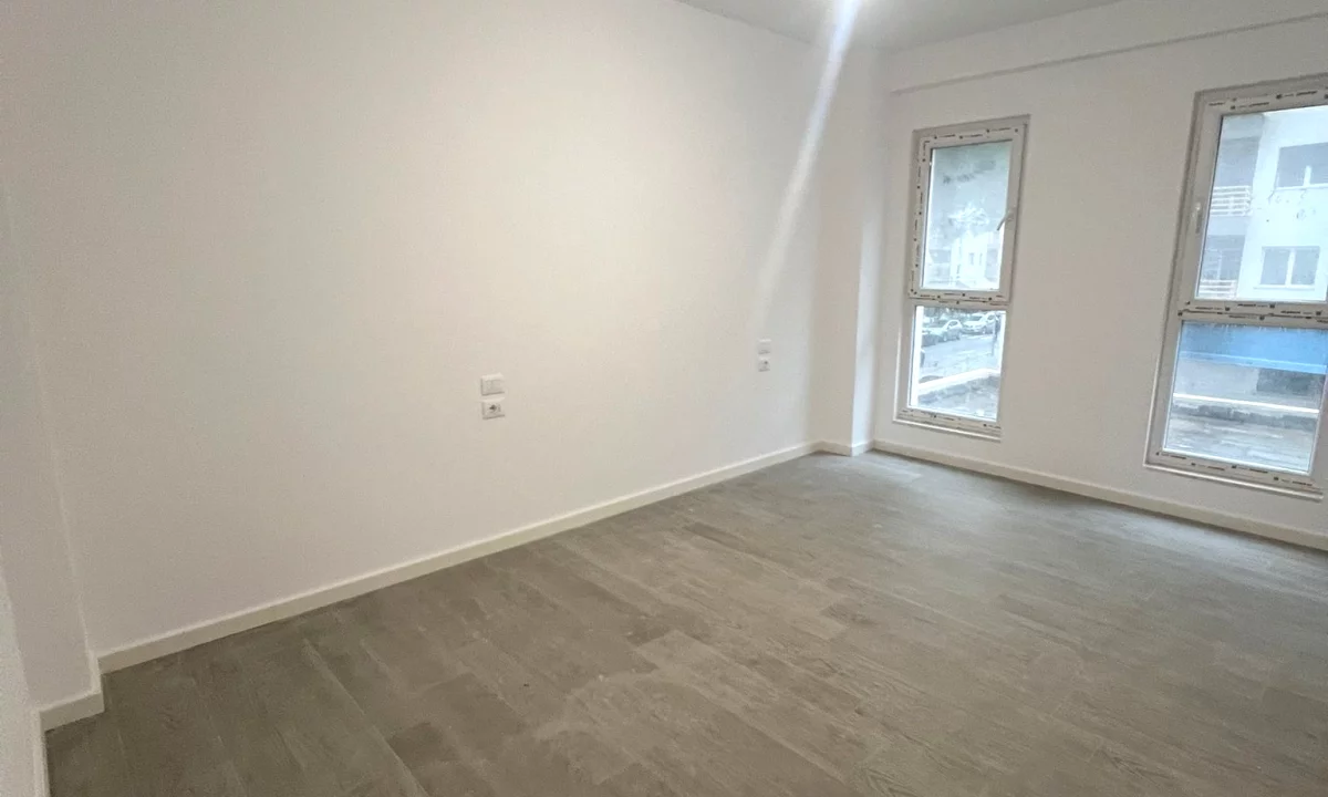 Zyre me qera ne Tirane – Aura, Rr. Dritan Hoxha (2+1+2)