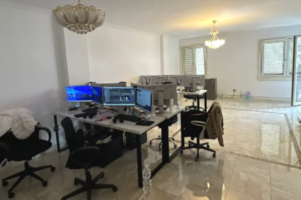 ✅ Zyre Moderne me Qira ne Zonen e Bllokut
