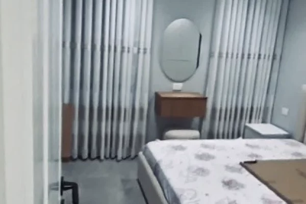 Shtepi me qera Apartament ne Tirane, 1+1, Mobilimi E mobiluar, Pagesa 701  Euro.