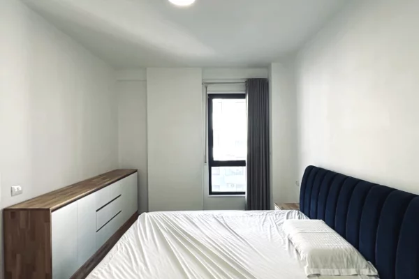 Shtepi ne shitje Apartament ne Tirane, 3+1, Mobilimi Pjeserisht e mobiluar, Pagesa 370,050  Euro.