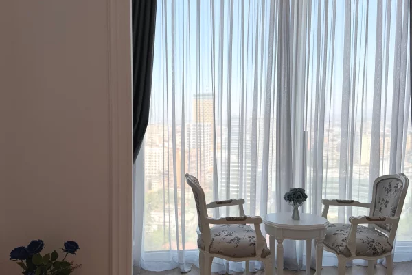 Shtepi me qera Apartament ne Tirane, 2+1, Mobilimi E mobiluar, Pagesa 3,501  Euro.