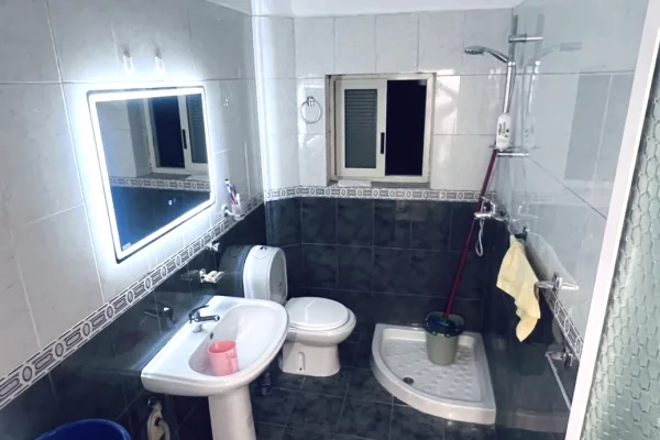 Shtepi me qera Apartament ne Tirane, 1+1, Mobilimi E mobiluar, Pagesa 60,005  Leke.