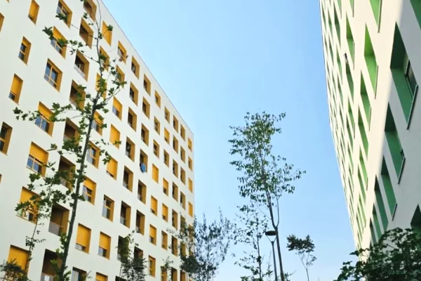 Shtepi ne shitje Apartament ne Tirane, 1+1, Mobilimi Bosh, pa mobiluar, Pagesa 89,050  Euro.