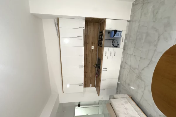 Shtepi me qera Apartament ne Tirane, 2+1, Mobilimi E mobiluar, Pagesa 45,000  Leke.