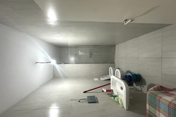 Shtepi me qera Apartament ne Tirane, 2+1, Mobilimi E mobiluar, Pagesa 45,000  Leke.