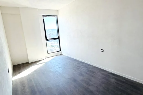Shtepi ne shitje Apartament ne Tirane, 2+1, Mobilimi Bosh, pa mobiluar, Pagesa 220,060  Euro.